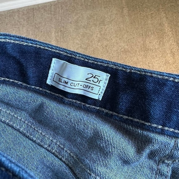 GAP 1969 Maddie Slim Cut Off Shorts Dark Wash Stretch Denim Mid Rise Women's 25 - Picture 3 of 5